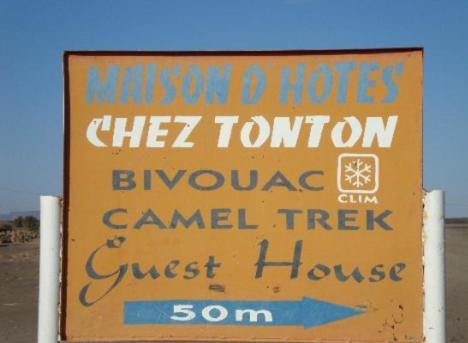 Отель Chez Tonton Мерзуга Экстерьер фото